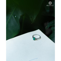 Nhẫn Emerald (Ngọc Luc Bảo) Kiểu Đính Đá