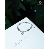 Lắc tay Hắc Nguyệt Quang Labradorite Đồng Điếu Charm Bạc